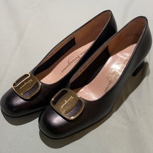 Ferragamo black and gold size 5.5